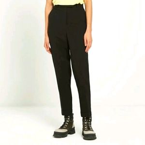 Frank & Oak Eleanor High waist slim pant in black
